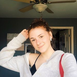 Meet your Posher, Jenna